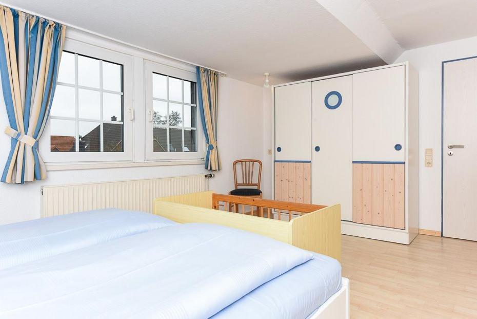 Ferienwohnungen Kapitaens Kajuete Bensersiel Exterior foto